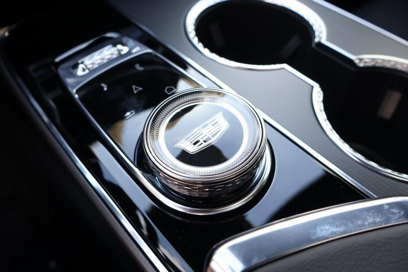 New 2026 Cadillac Lyriq Sport RWD image 29