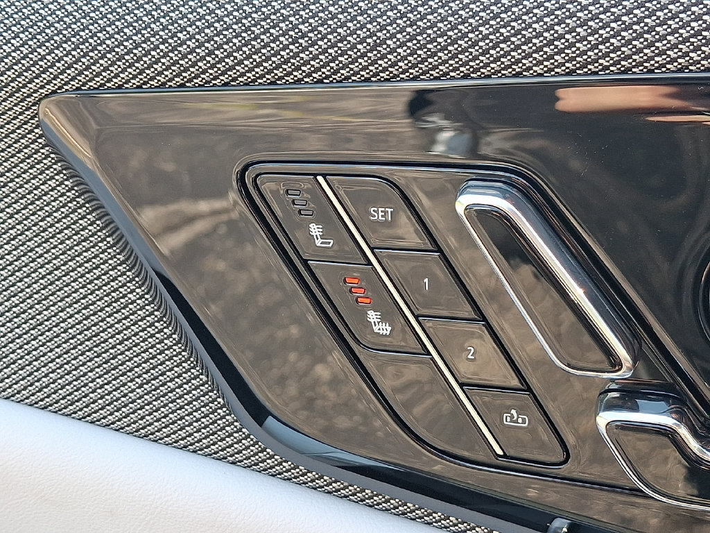 New 2027 Cadillac Optiq Luxury AWD/4WD image 14