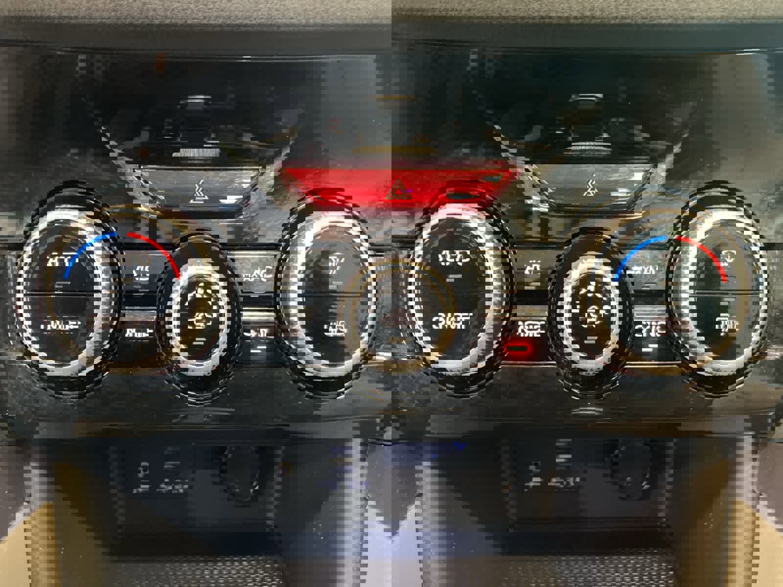 Used 2023 Subaru Forester Limited image 20