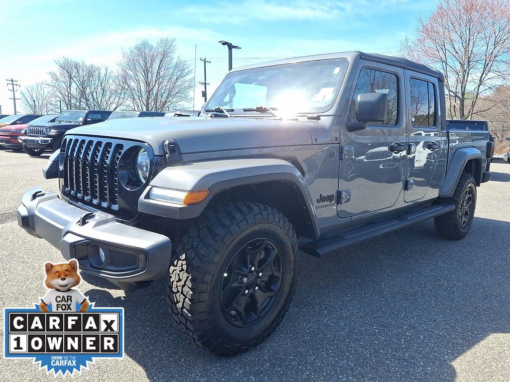 Used 2022 Jeep Gladiator Willys AWD/4WD image 3
