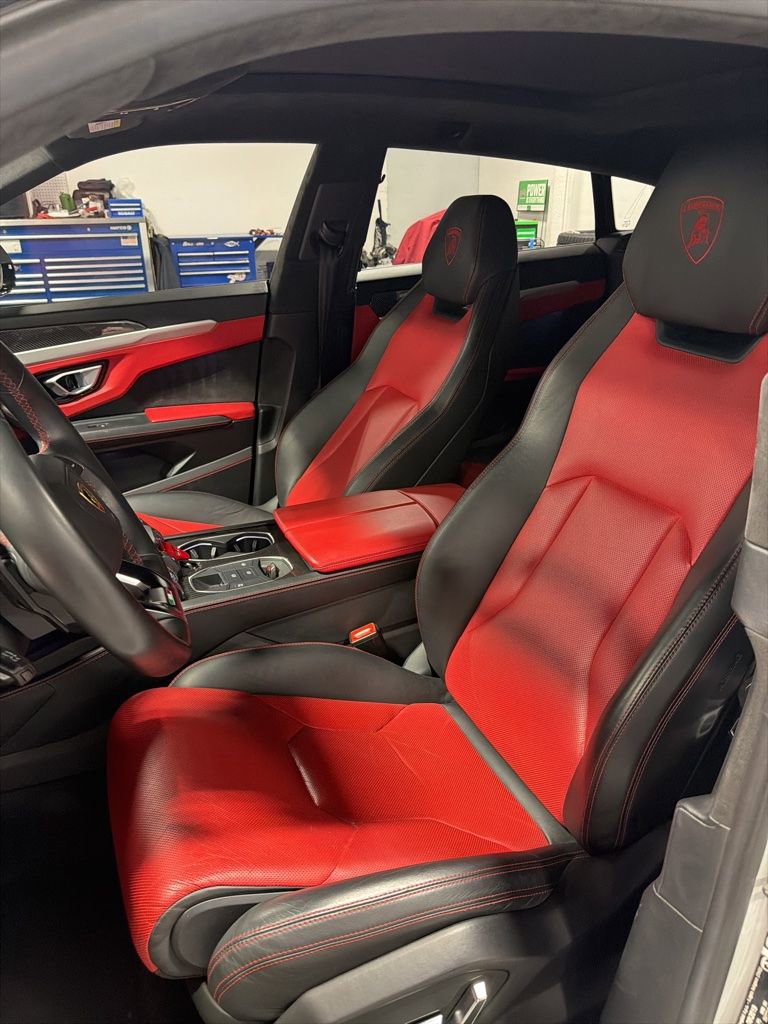 Used 2020 Lamborghini Urus AWD/4WD image 7