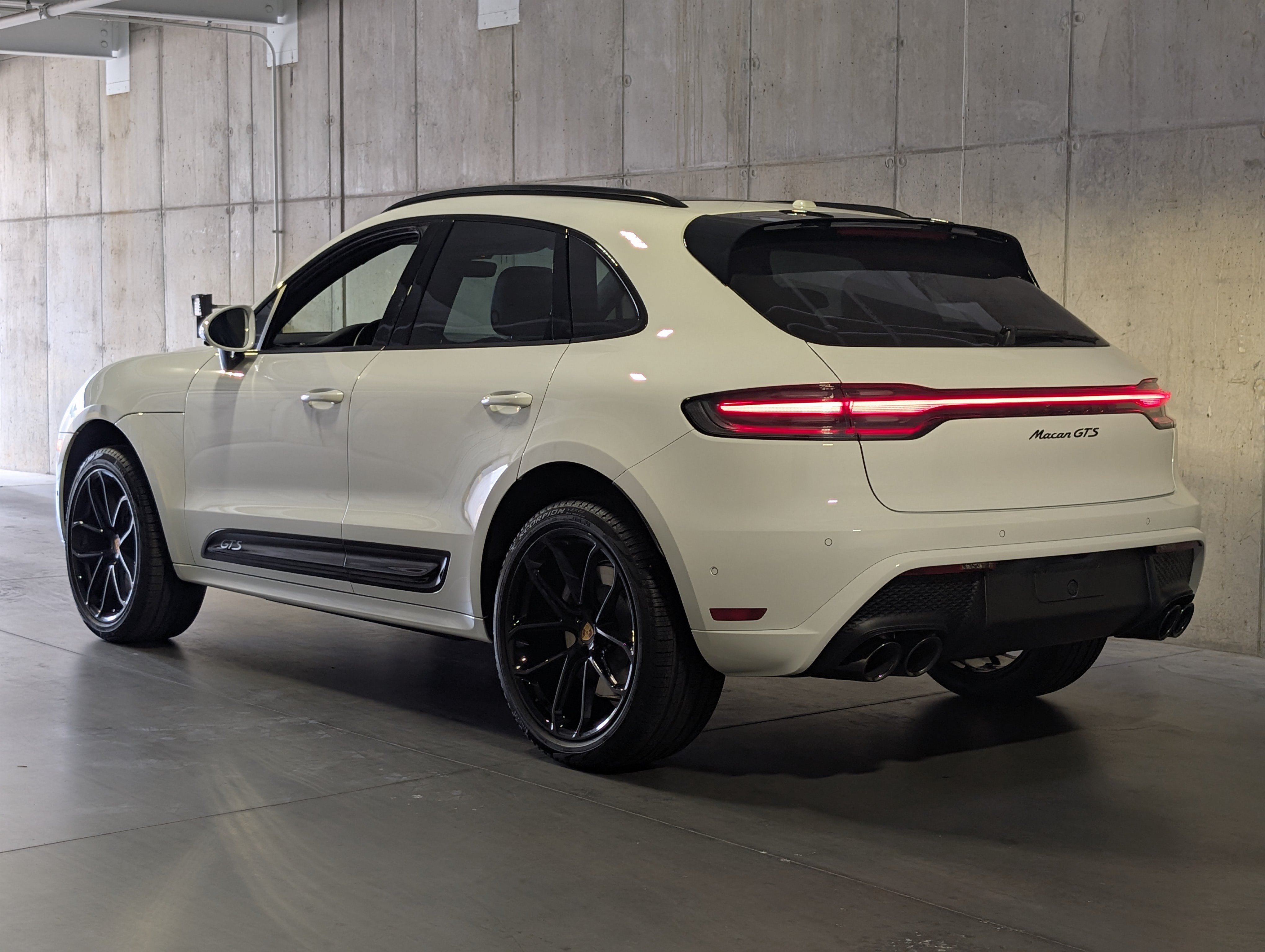New 2026 Porsche Macan GTS AWD/4WD image 3