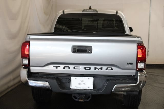 Used 2022 Toyota Tacoma SR5 RWD image 6