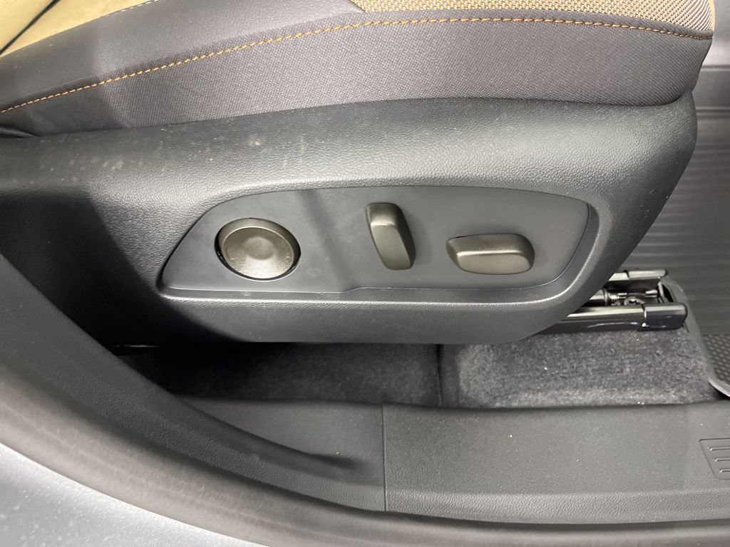 New 2026 Chevrolet Equinox ACTIV w/ Convenience Package III AWD/4WD image 9