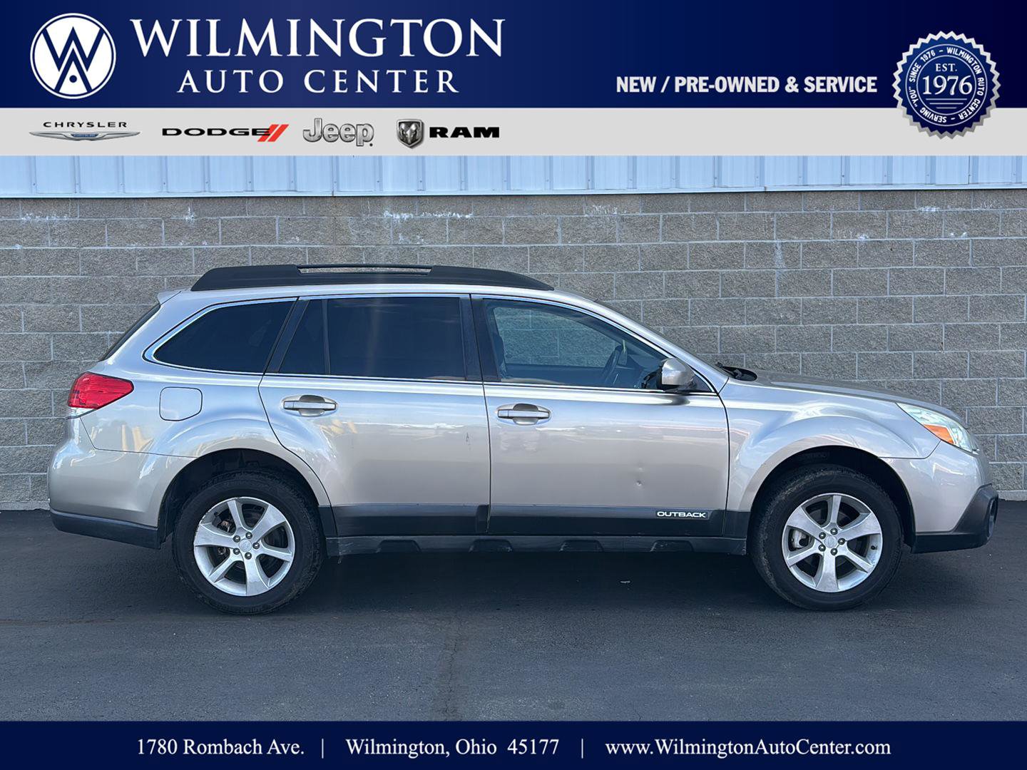 Used 2014 Subaru Outback 2.5i Premium w/ Moonroof Package AWD/4WD image 1