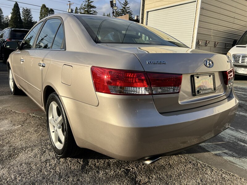 Used 2006 Hyundai Sonata V6 FWD image 3