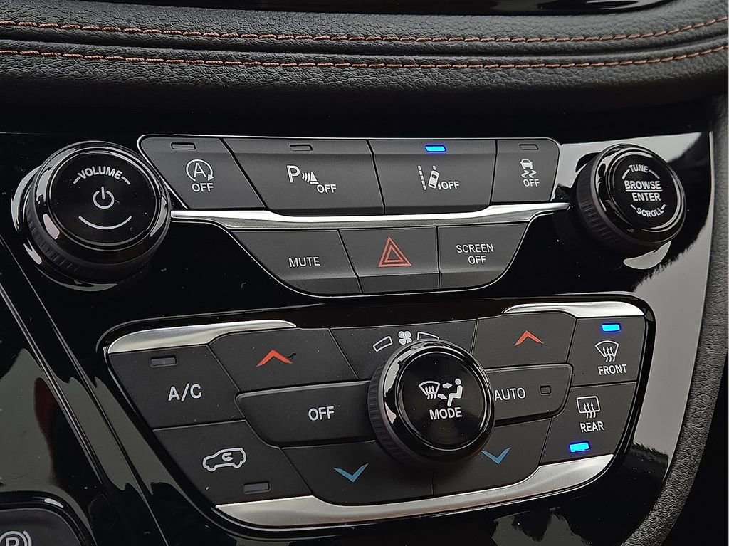 New 2026 Chrysler Pacifica Pinnacle w/ Trailer Tow Group image 15