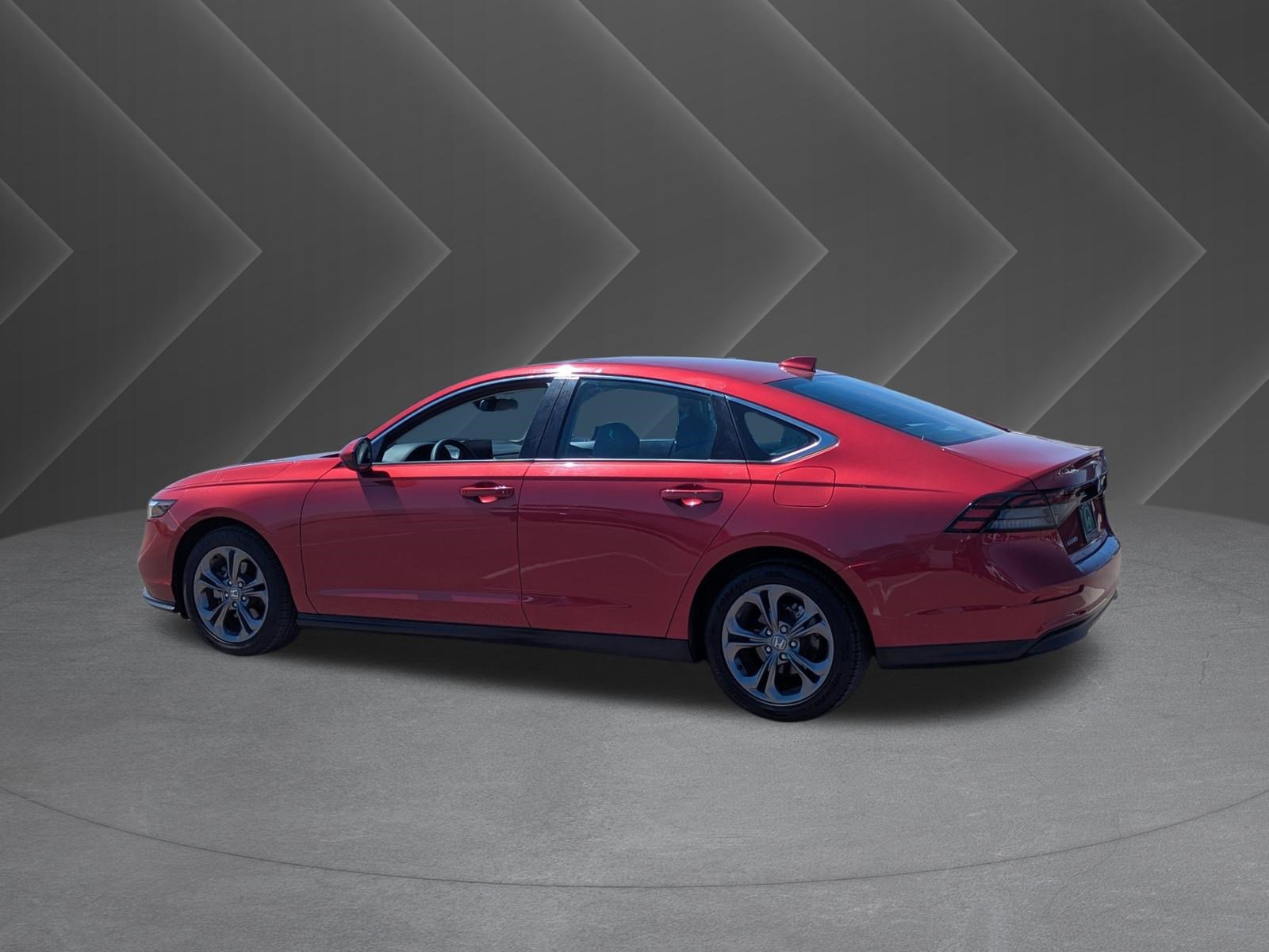 Used 2024 Honda Accord EX image 3