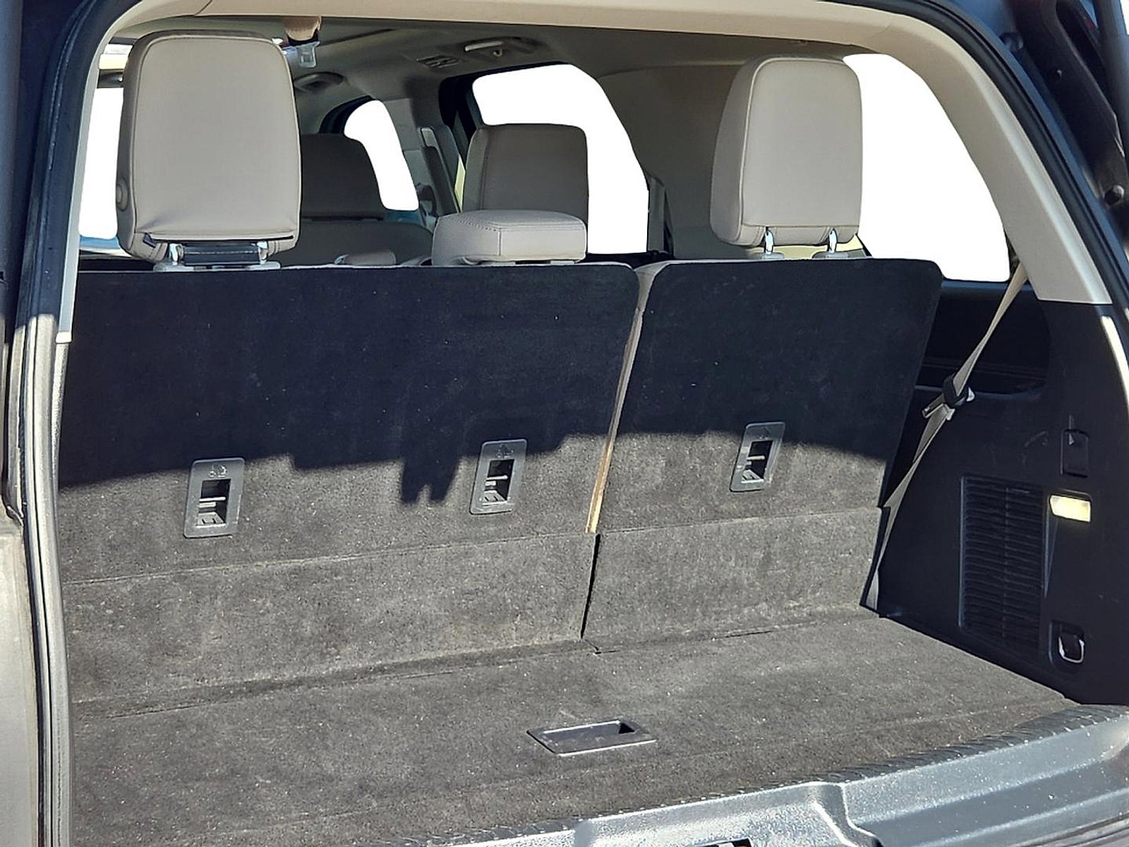 Used 2022 Ford Expedition XLT image 9