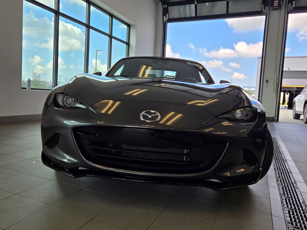 New 2025 MAZDA MX-5 Miata Grand Touring w/ Appearance Package image 2