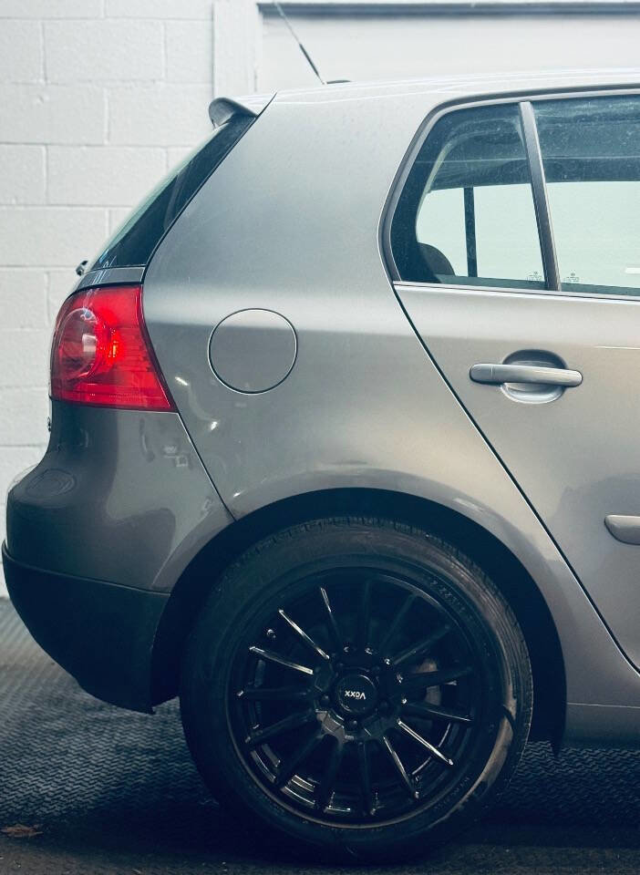 Used 2009 Volkswagen Rabbit S image 8