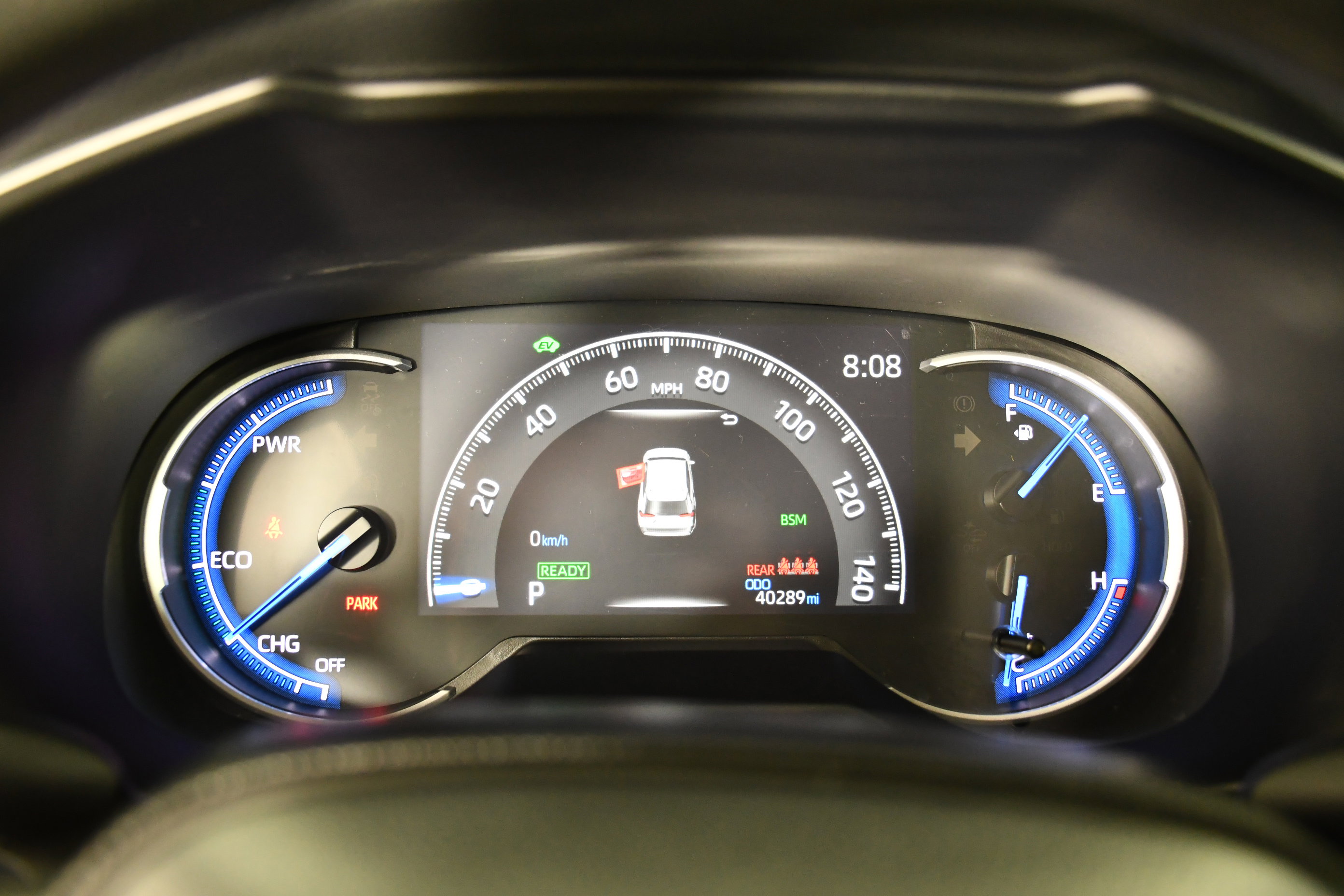 Used 2024 Toyota RAV4 LE AWD/4WD image 18