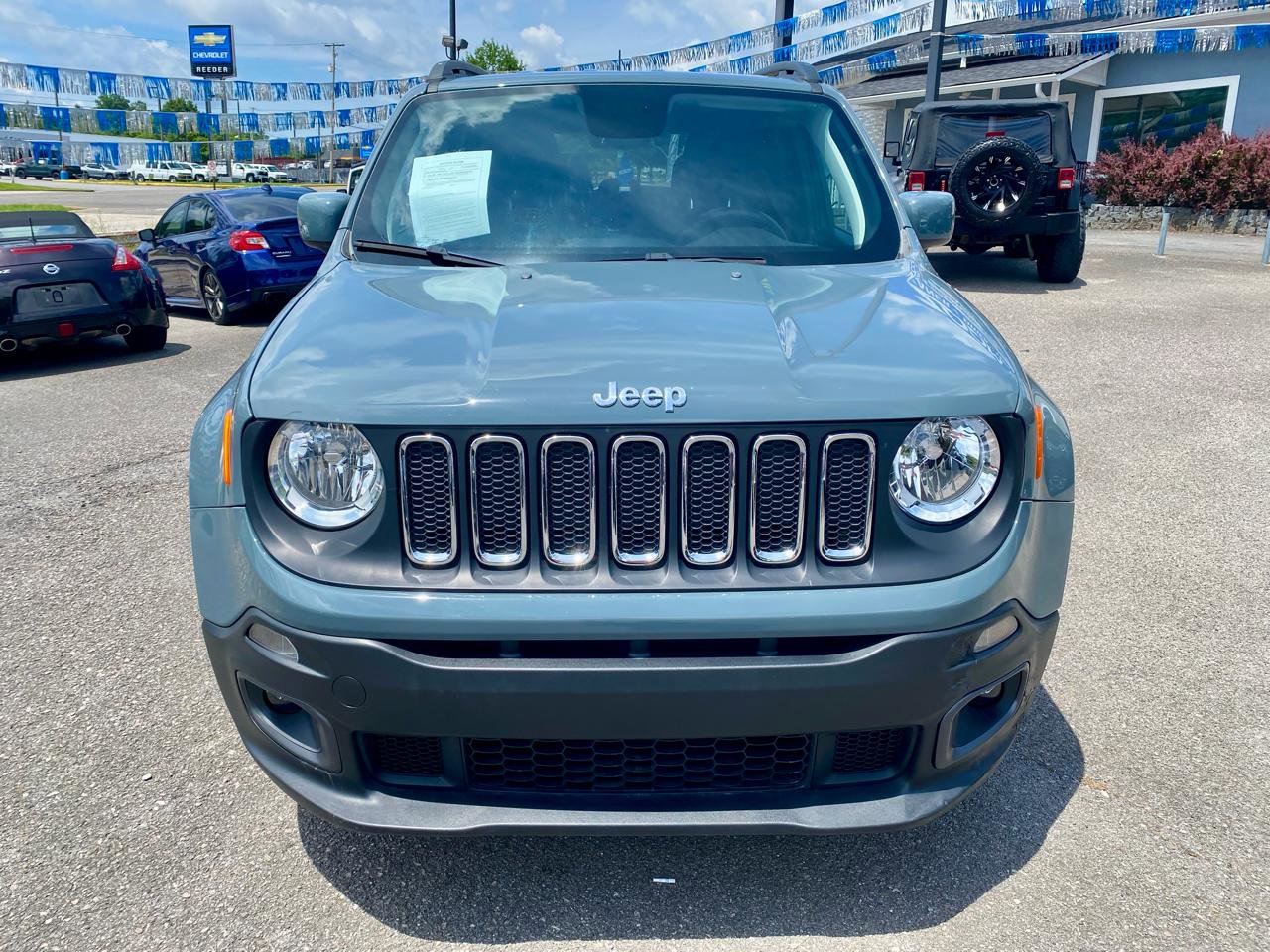 Used 2018 Jeep Renegade Latitude w/ Popular Equipment Group FWD image 7