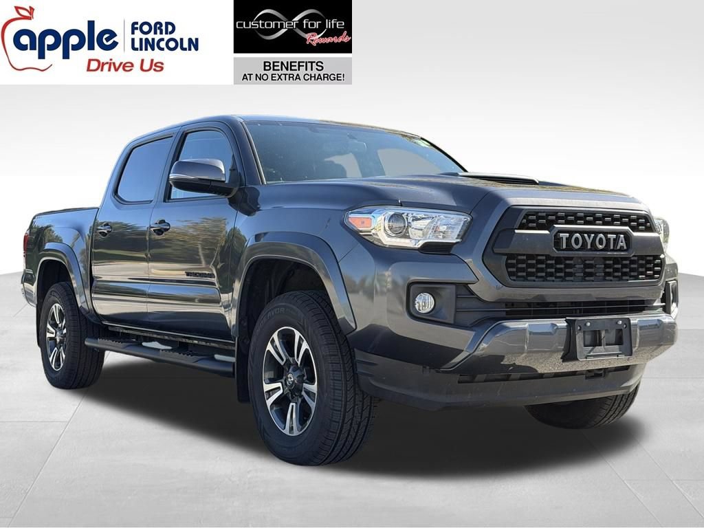 Used 2017 Toyota Tacoma TRD Sport w/ Premium & Technology Package AWD/4WD image 1