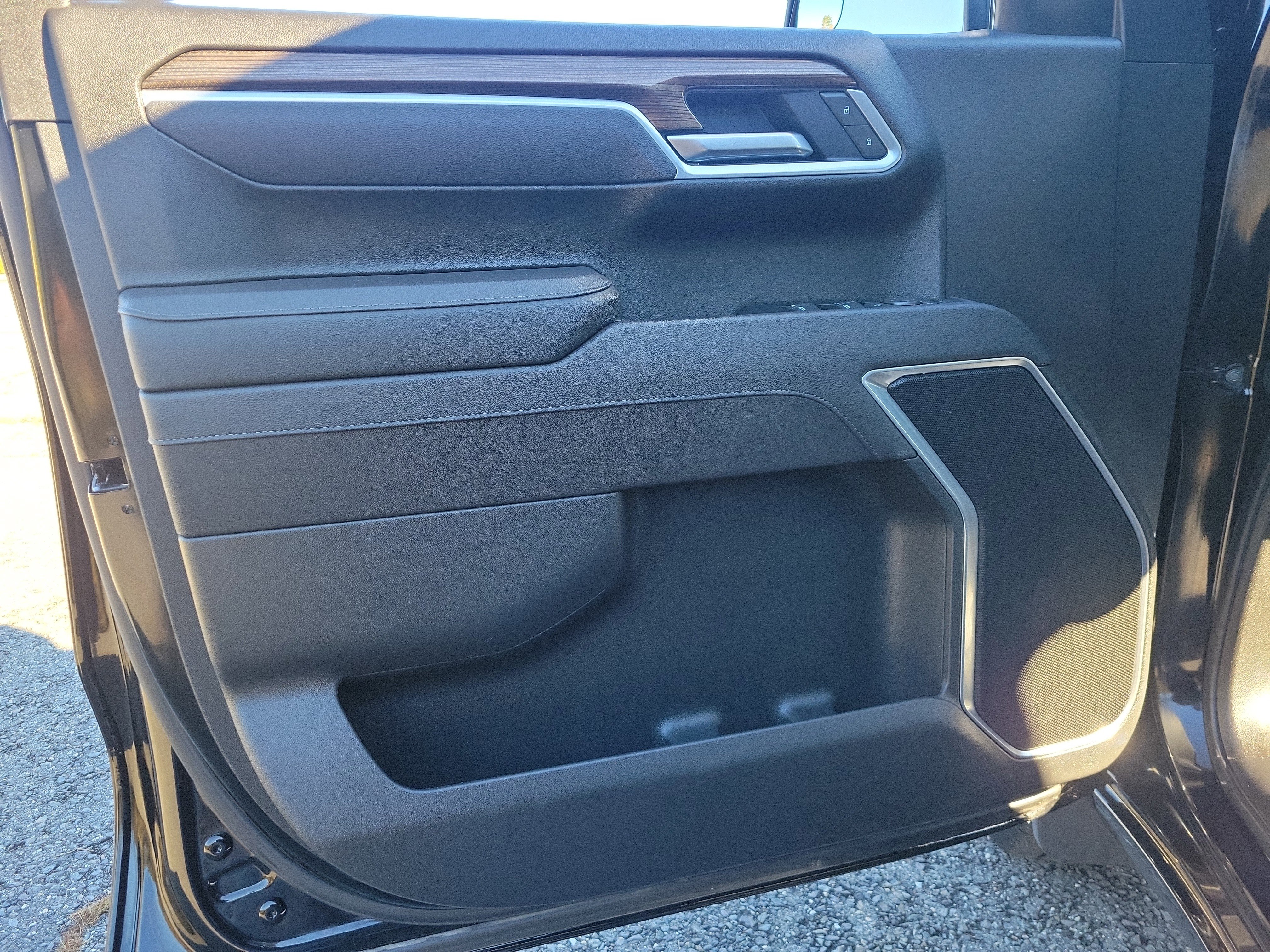 Certified 2025 Chevrolet Silverado 1500 LT image 15