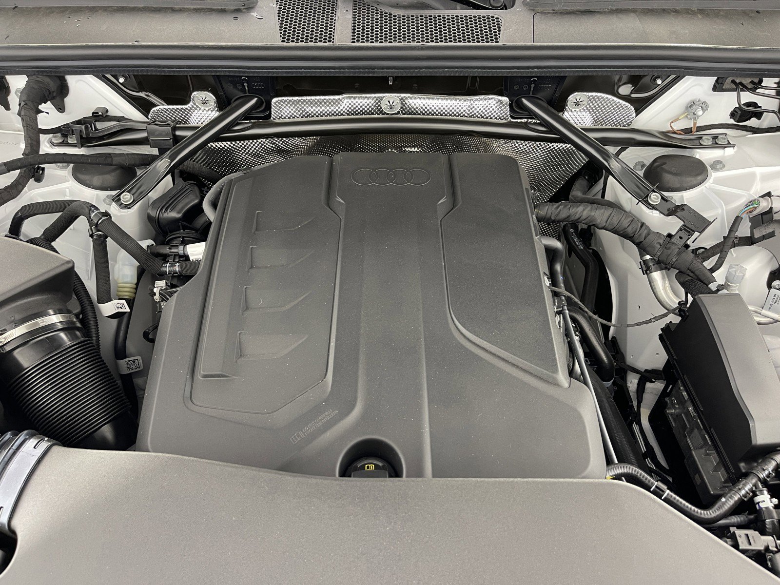 New 2025 Audi Q5 Premium Plus image 39