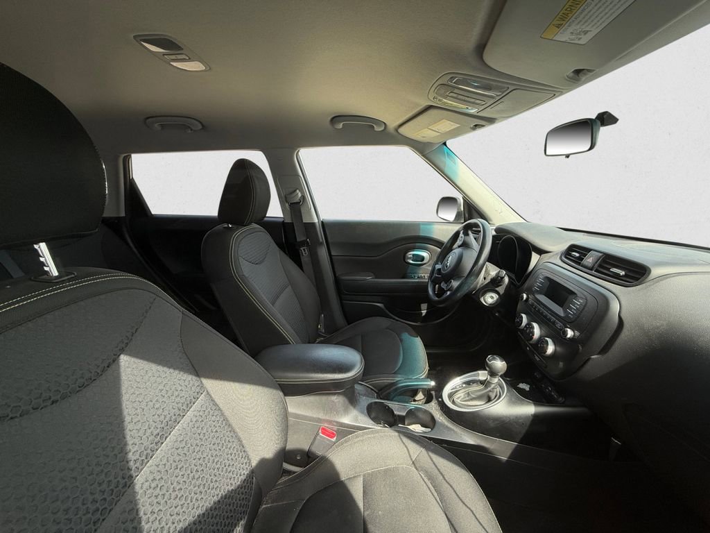 Used 2015 Kia Soul + FWD image 10