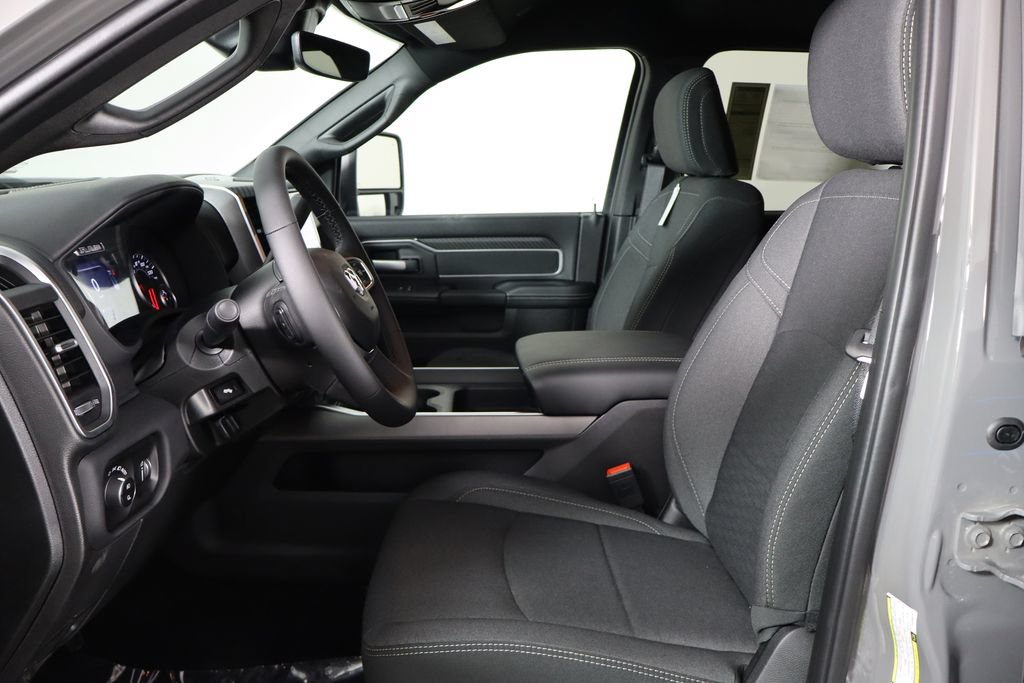 New 2026 RAM 2500 Big Horn AWD/4WD image 14