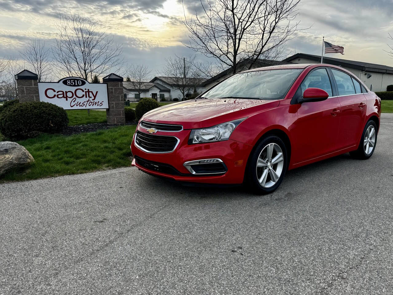 Used 2015 Chevrolet Cruze LT image 1