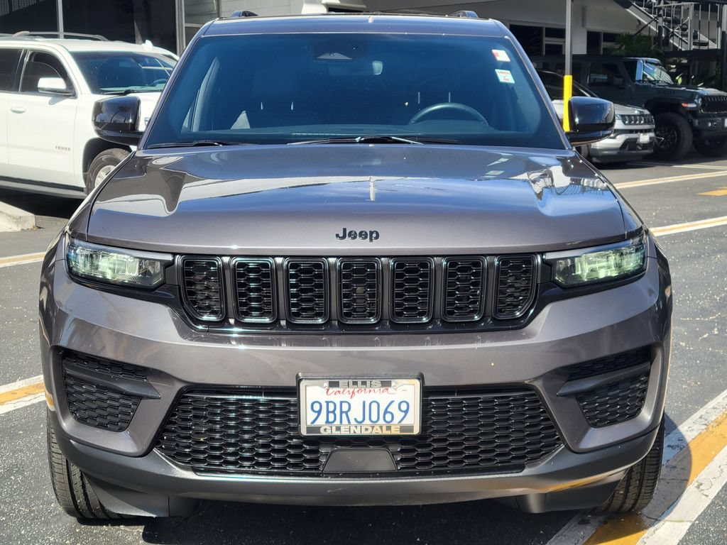 Used 2022 Jeep Grand Cherokee Altitude RWD image 30