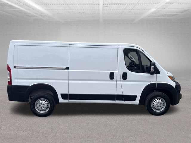 Used 2025 RAM ProMaster 2500 w/ Convenience Group FWD image 10