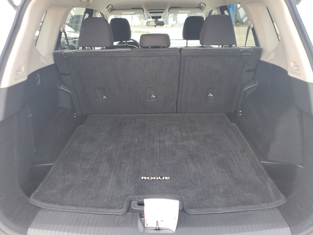 Used 2021 Nissan Rogue SV image 6