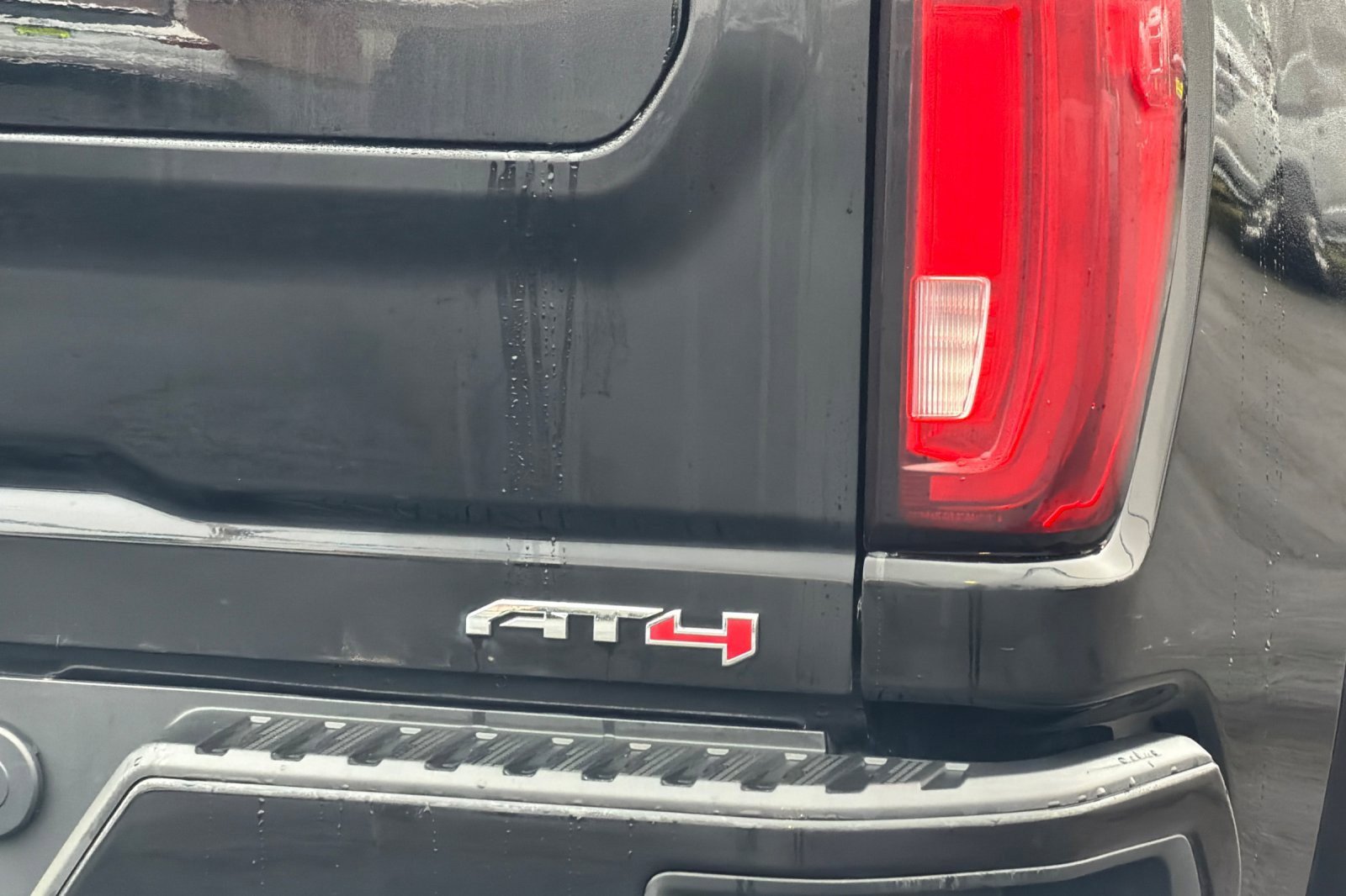 Used 2022 GMC Sierra 2500 AT4 w/ AT4 Premium Plus Package image 23