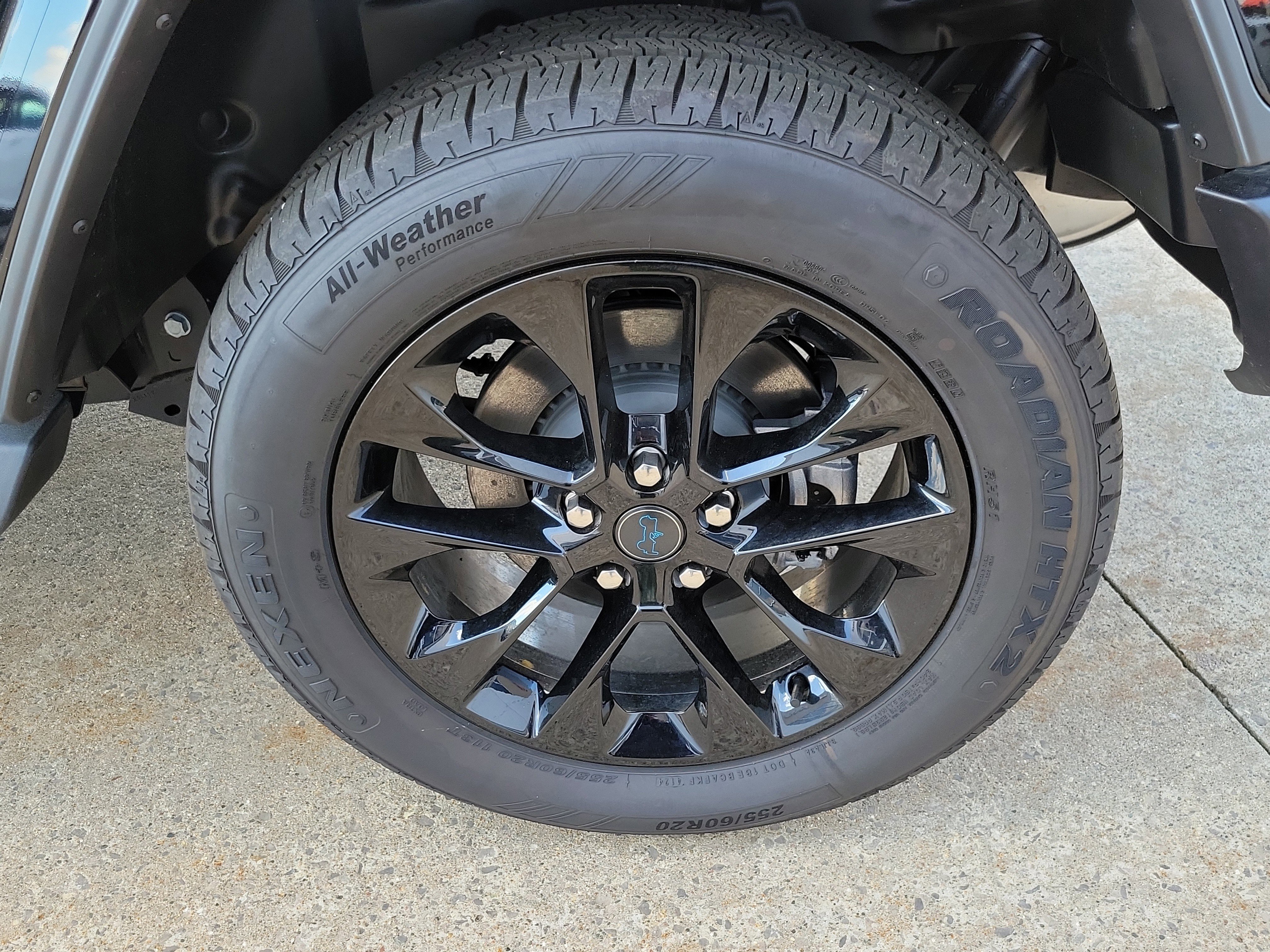 Used 2025 Jeep Wrangler Unlimited Sahara image 5