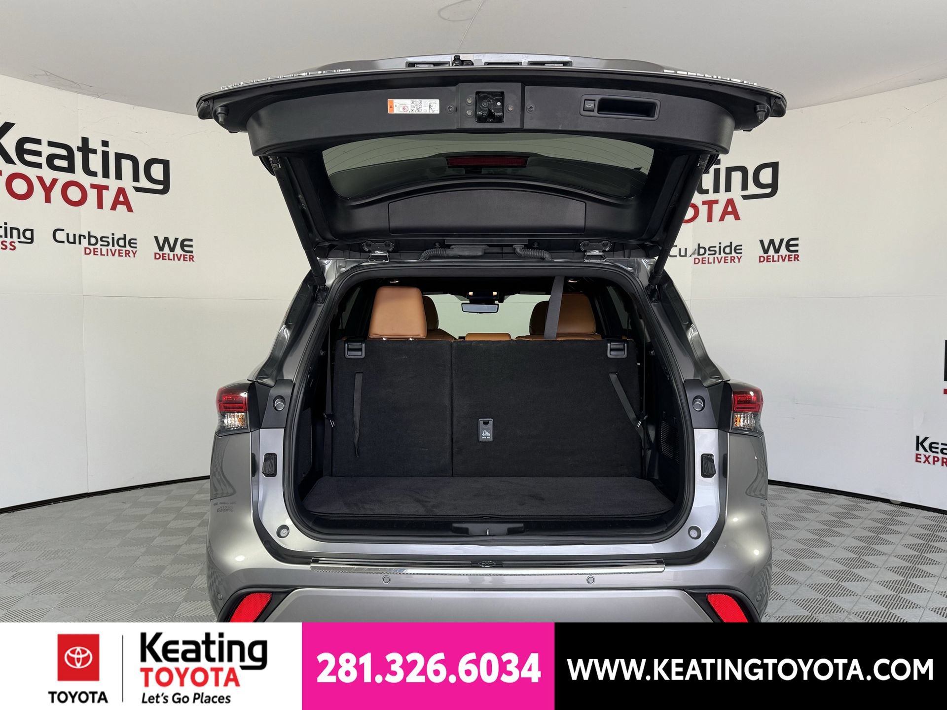 Certified 2025 Toyota Highlander Platinum AWD/4WD image 19