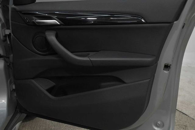 Used 2017 BMW X1 xDrive28i image 12