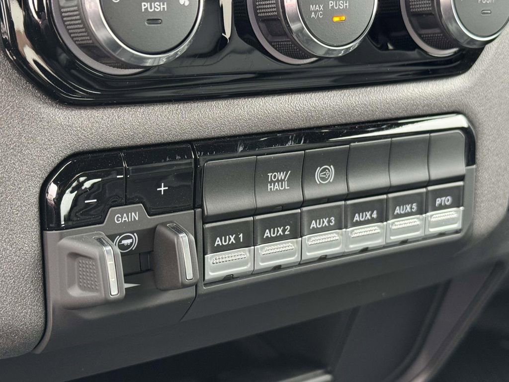 New 2026 RAM 3500 Tradesman image 21