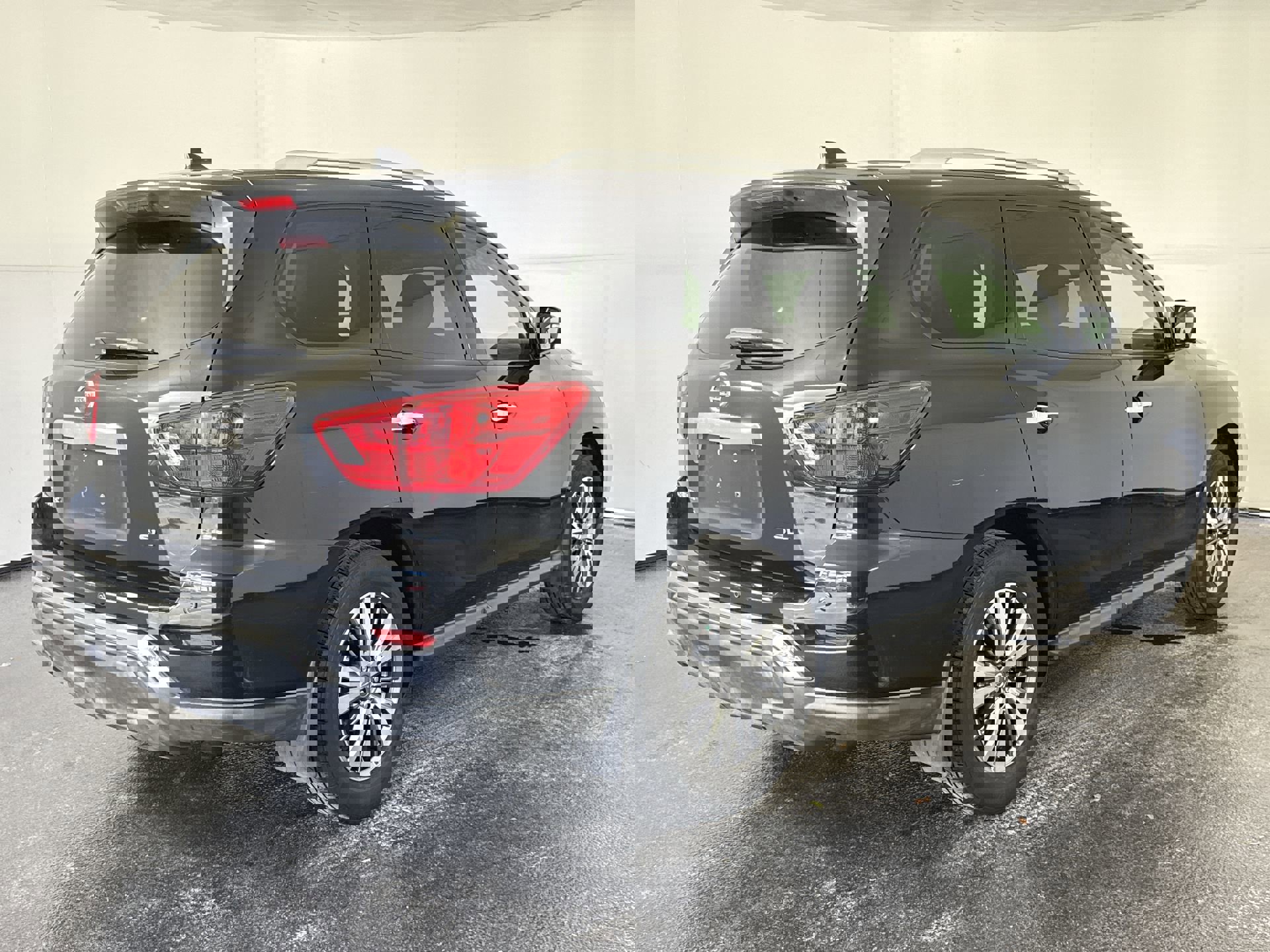 Used 2019 Nissan Pathfinder SL image 11