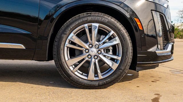 New 2025 Cadillac XT6 Premium Luxury w/ Platinum Package FWD image 9