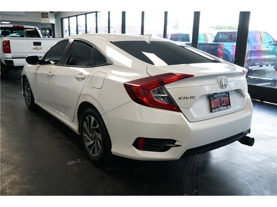 Used 2018 Honda Civic EX image 5