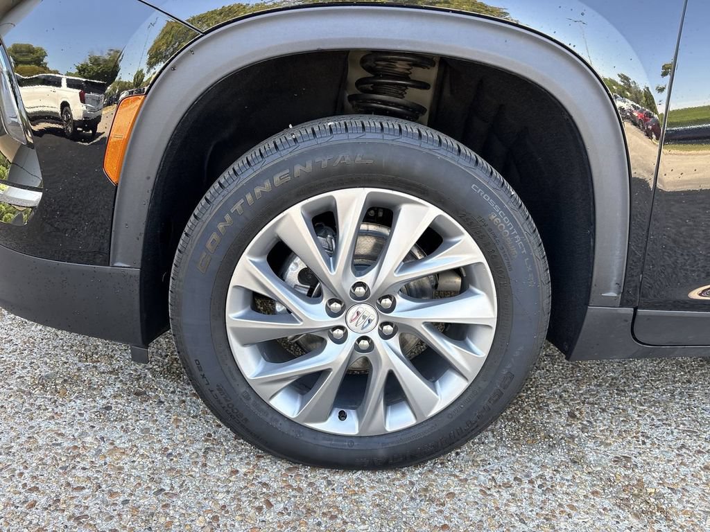 Certified 2025 Buick Enclave Preferred AWD/4WD image 33