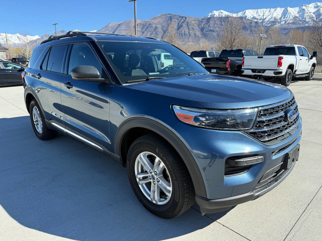 Used 2020 Ford Explorer XLT w/ Comfort Package image 9