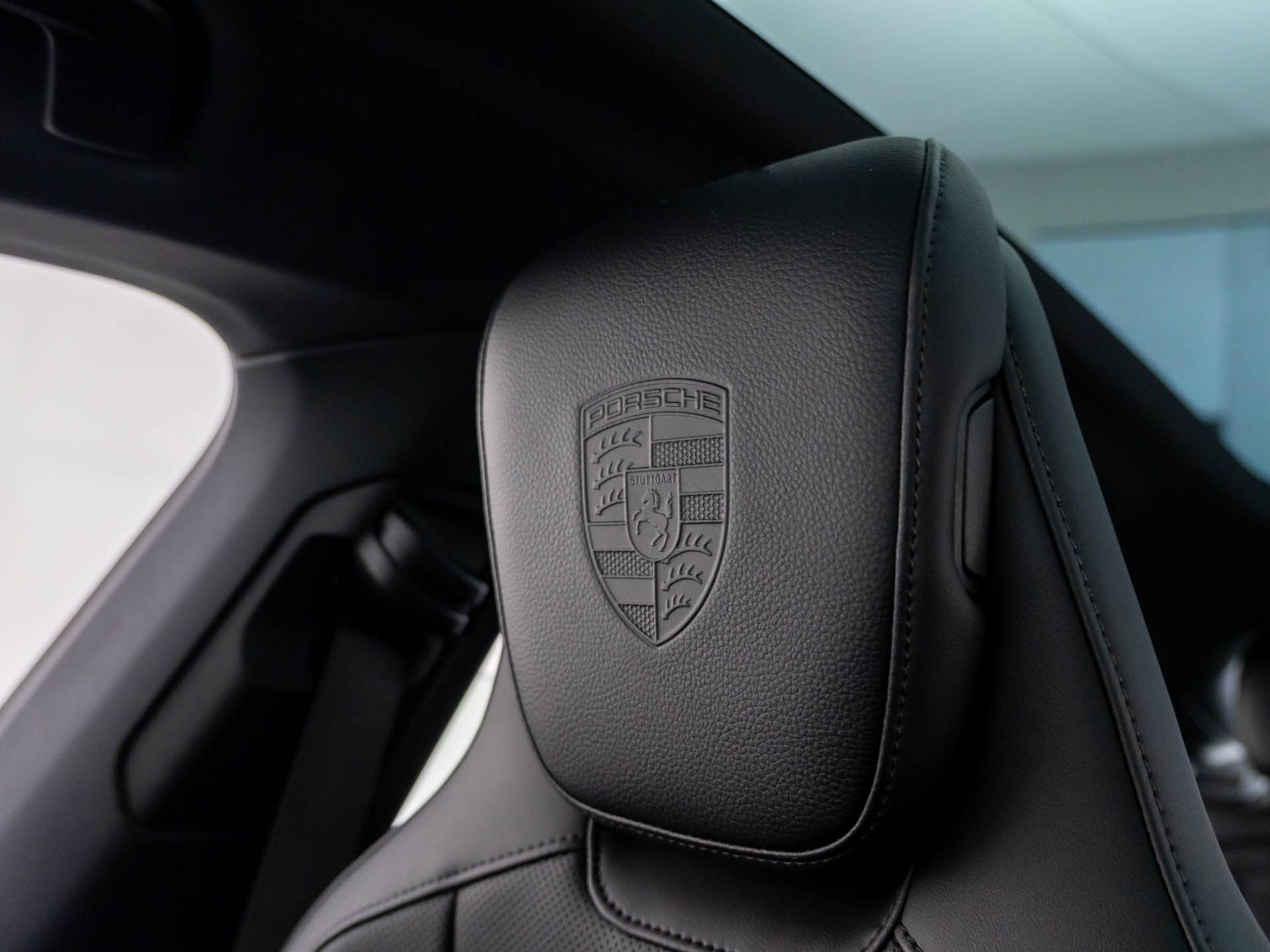 New 2026 Porsche Taycan AWD/4WD image 30