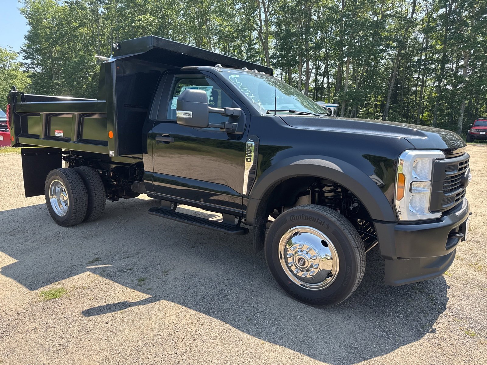 New 2025 Ford F550 4x4 Regular Cab Super Duty