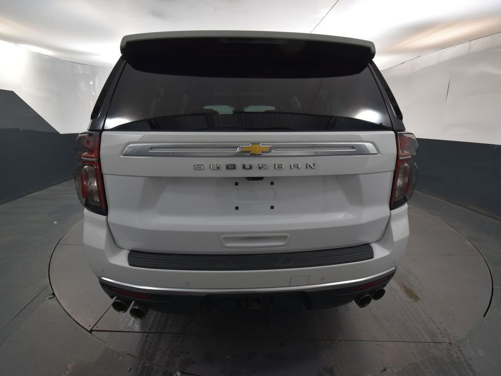 Used 2024 Chevrolet Suburban High Country image 8
