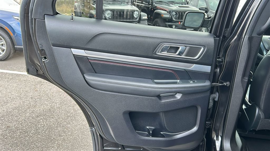 Used 2019 Ford Explorer Sport w/ Equipment Group 401A AWD/4WD image 26