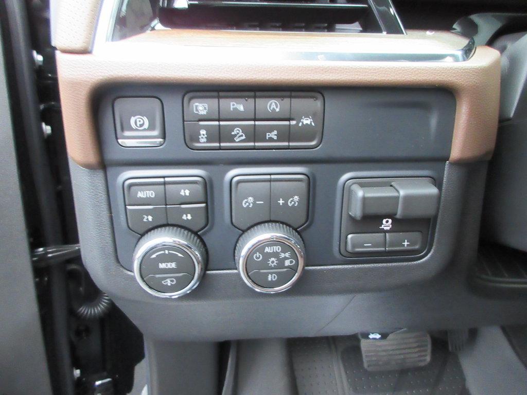 New 2027 Chevrolet Suburban High Country AWD/4WD image 29