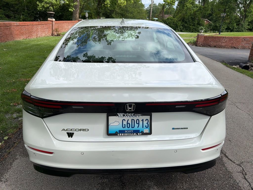Used 2023 Honda Accord EX-L image 11