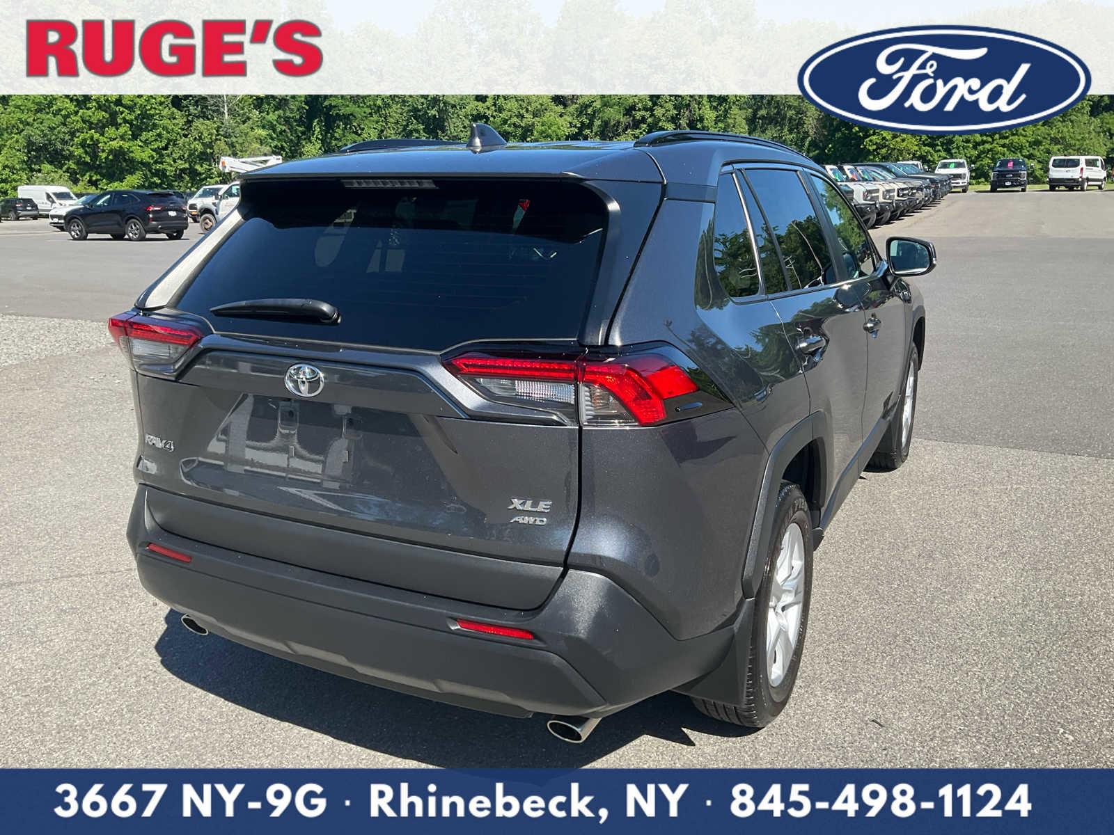 Used 2021 Toyota RAV4 XLE w/ XLE Grade Weather Package AWD/4WD image 3
