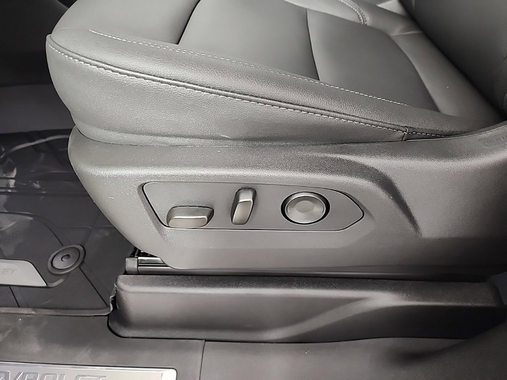 New 2026 Chevrolet Suburban Z71 w/ Comfort Package image 26