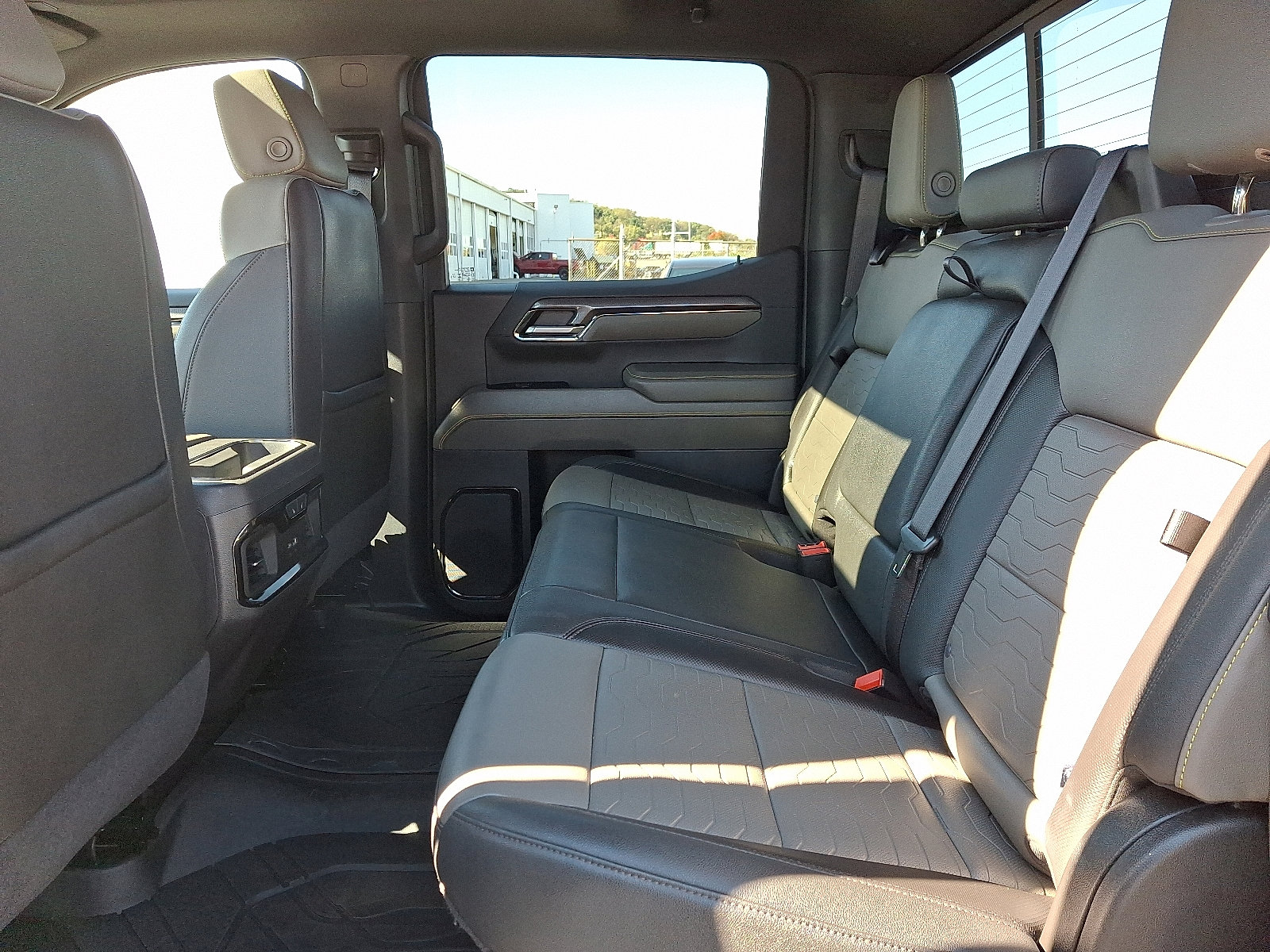 Certified 2024 Chevrolet Silverado 1500 ZR2 w/ Technology Package image 10