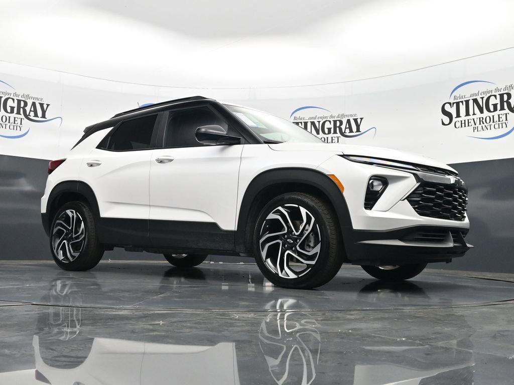 Used 2025 Chevrolet TrailBlazer RS w/ Convenience Package FWD image 26
