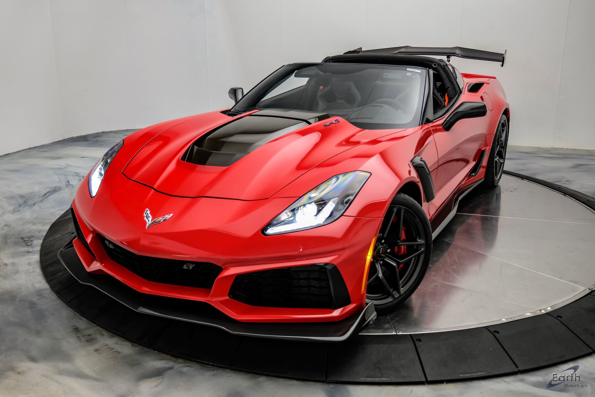 Used 2019 Chevrolet Corvette ZR1 RWD image 5