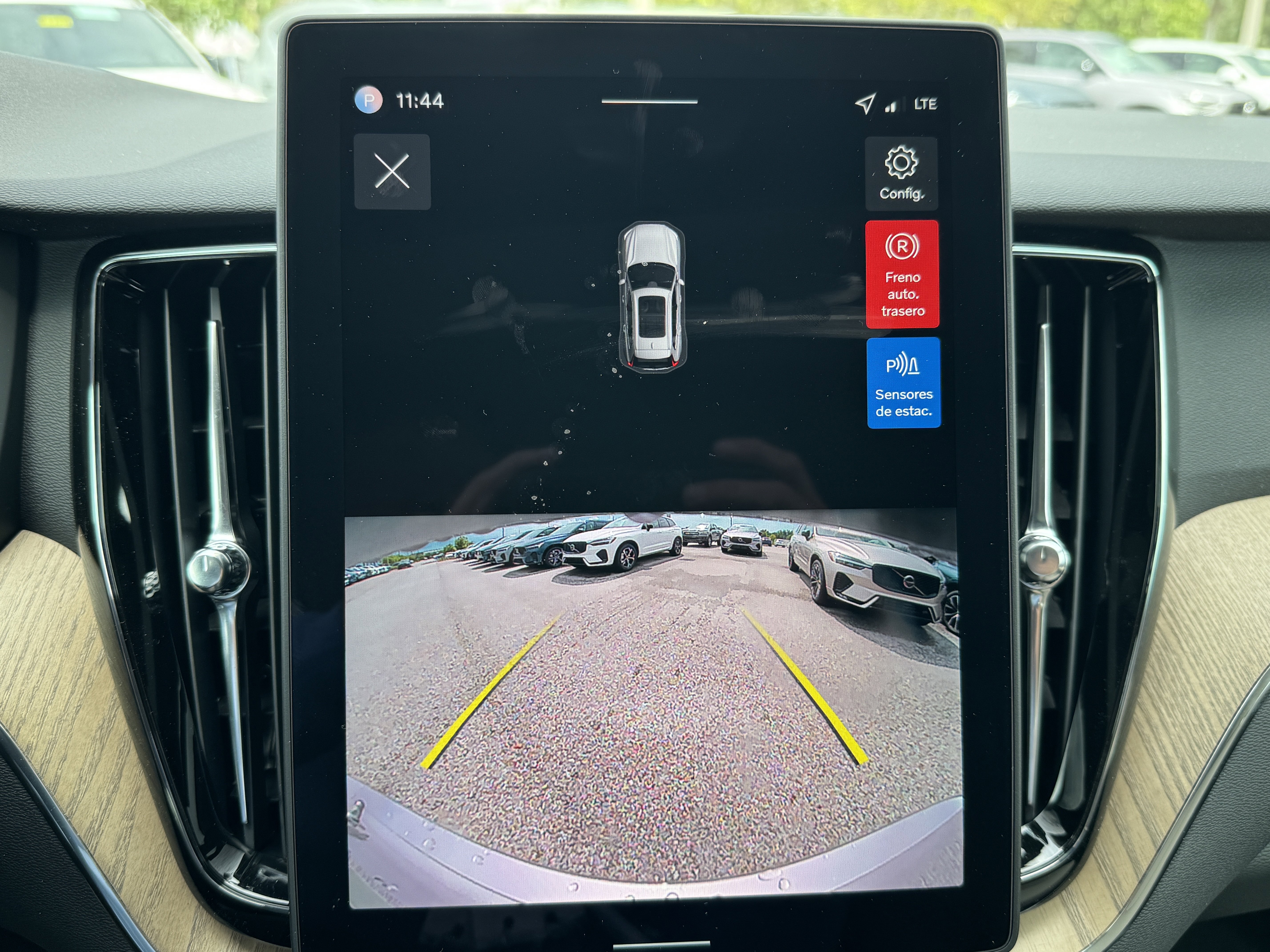 New 2026 Volvo XC60 B5 Core w/ Protection Package image 22