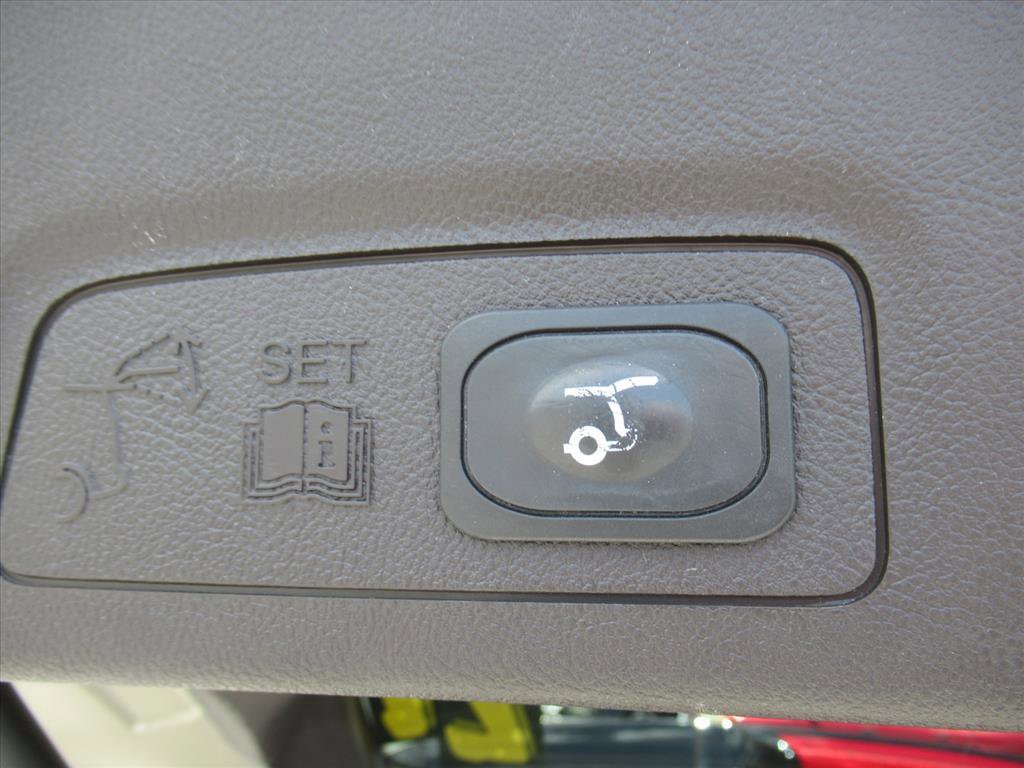 Used 2017 Lincoln MKC Reserve FWD image 32