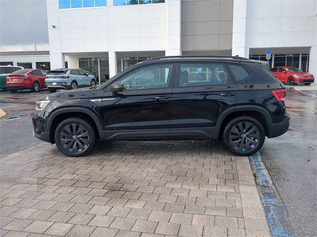 Used 2024 Volkswagen Taos S image 6